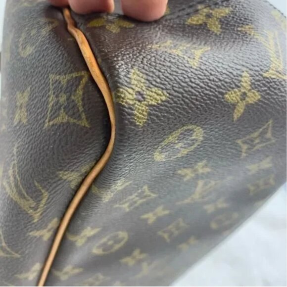 Authentic Louis Vuitton Large Monogram Deauville - Picture 6 of 11